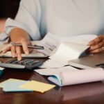 Paano Mabawasan ang Monthly Expenses nang Hindi Naghihirap budgeting money aralan